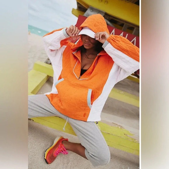 NWOT FP Movement Trapped in Paradise Colorblock Hoodie Pullover - Picture 4 of 9